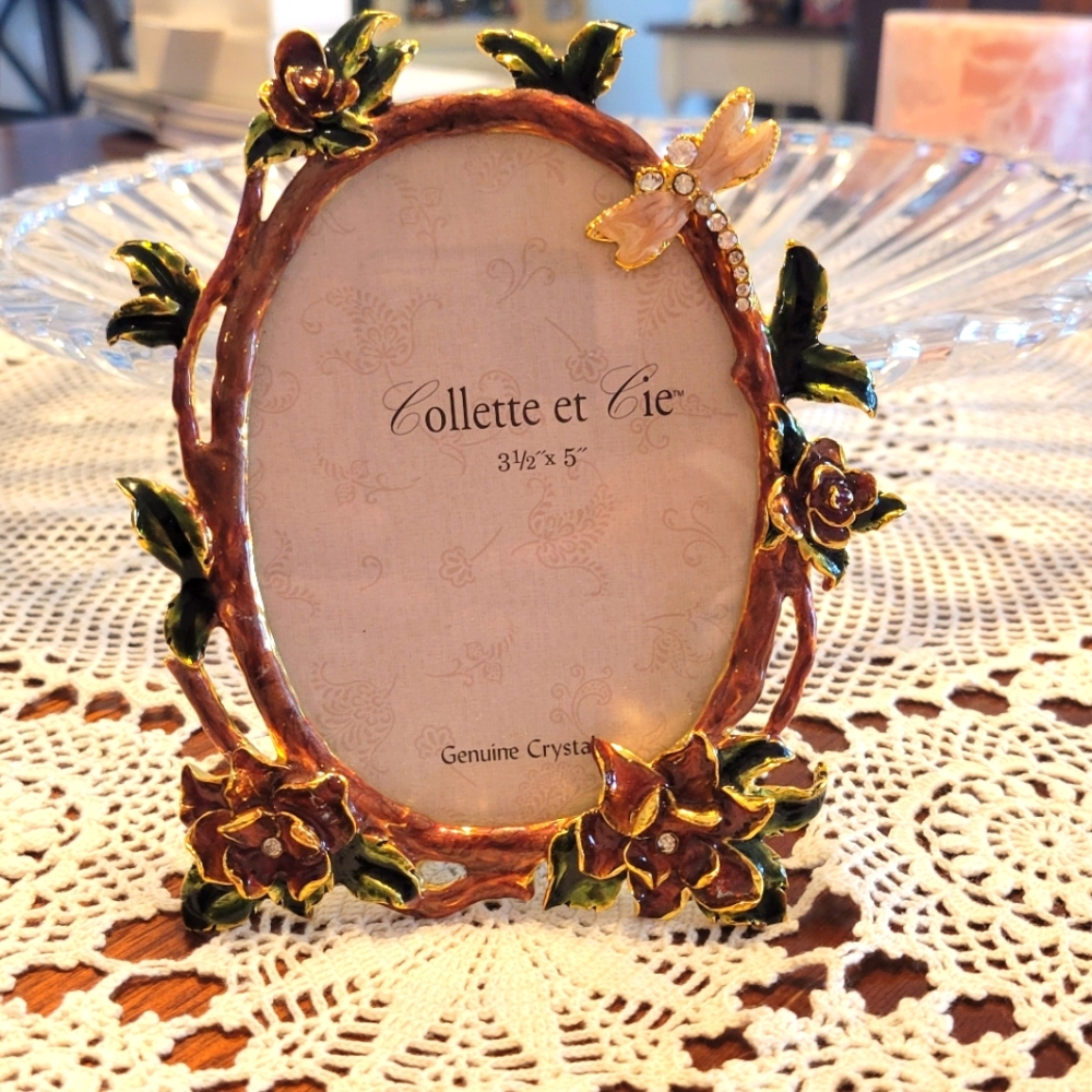 Collette et Cie Floral Crystal Picture Frame
